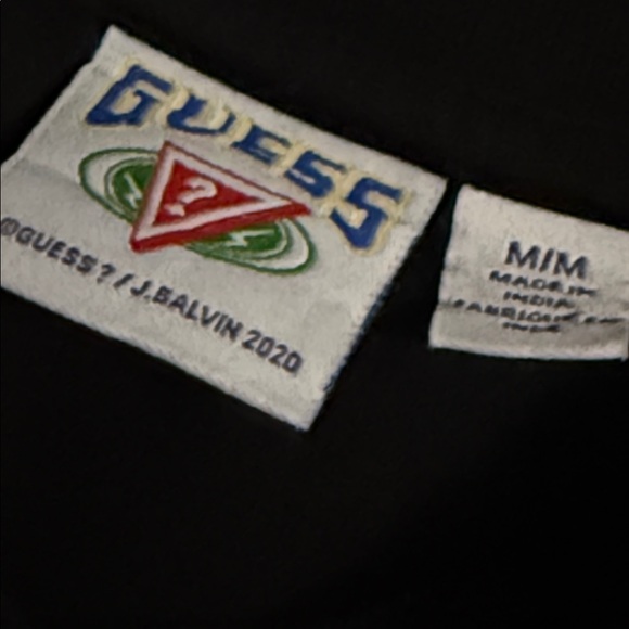 β‘οΈ π΅ β‘οΈ β’ π» GUESS? x J. Balvin x β20 Vibes πΊβ’ π΅ β‘οΈ π΅ - Picture 2 of 7